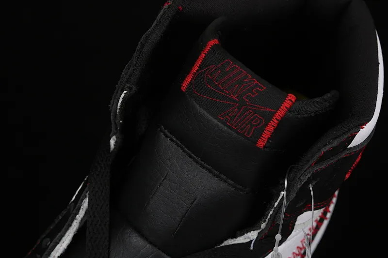 All categories Air Jordan Jordan series basketball shoes Air Jordan 1 High cost-effective version Air Jordan 1 "Dynamic Yellow" AJ1 black and white contrast stitching hook basketball shoes CD6579-071
